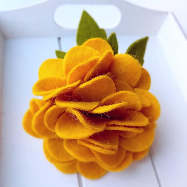 Felt Marigold Brooch: Handmade Floral Pin