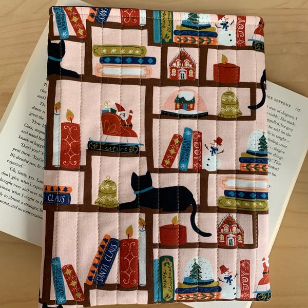 Christmas Bookshelves Quilted Fabric Book Sleeve - Hardback Size