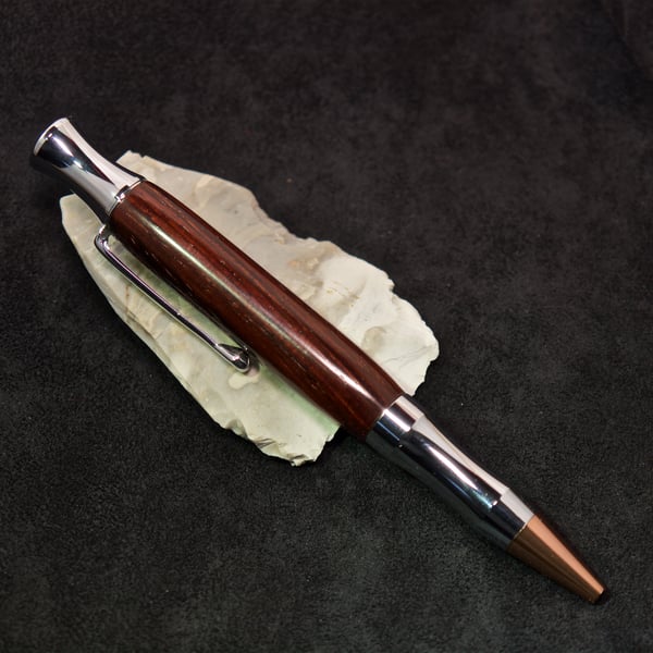 Hand made cocobolo twist pen, parker refill R4,6