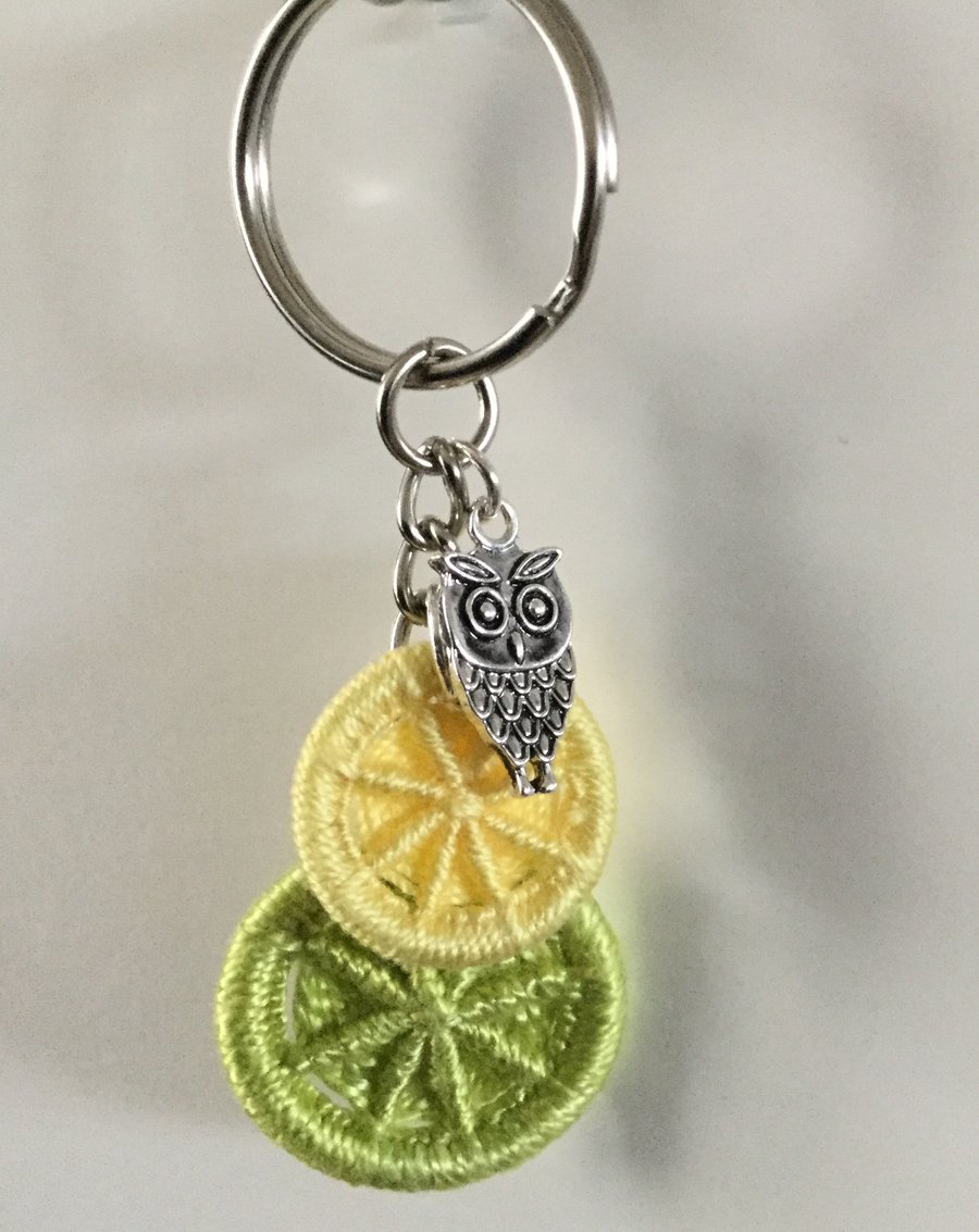Keyring with Dorset Buttons in Green and Yellow with Owl Charm 