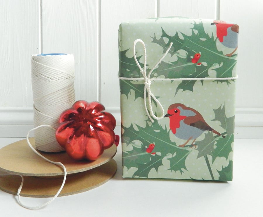 Robin Christmas Gift Wrapping Paper