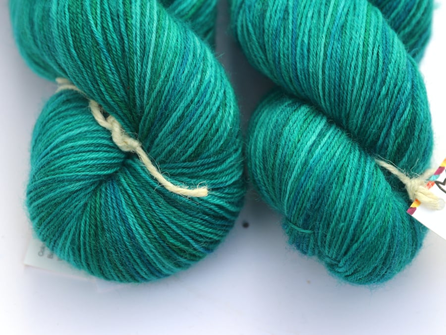 SALE: Camusdarach - Superwash Bluefaced Leicester 4 ply yarn