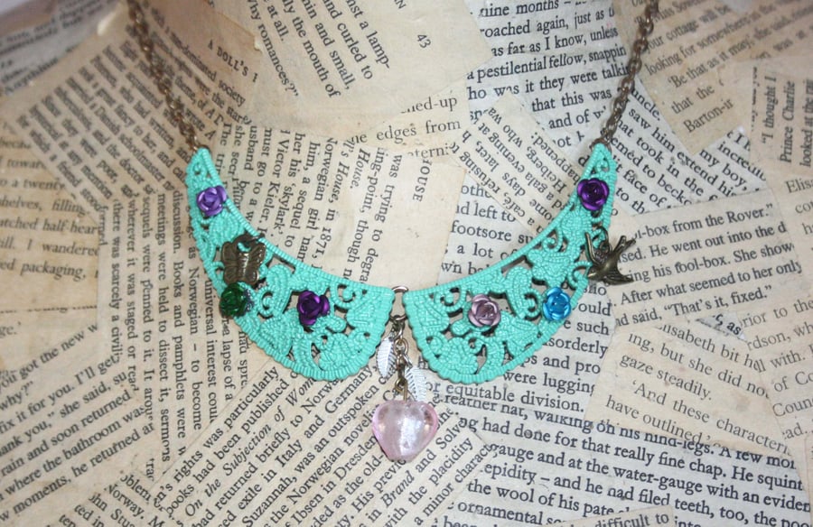Green Flower Glass Heart Bib Collar Necklace