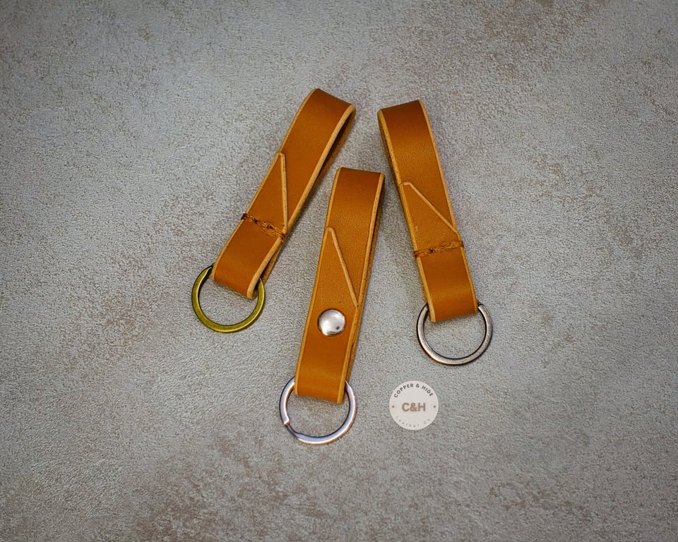 Handmade Full Grain Leather Loop Key Fob - Minimalist Mid Tan Brown Keyring
