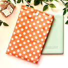 Handmade Daisy  Kindle Sleeve, E-reader pouch, Fabric Sleeve, Kindle Case