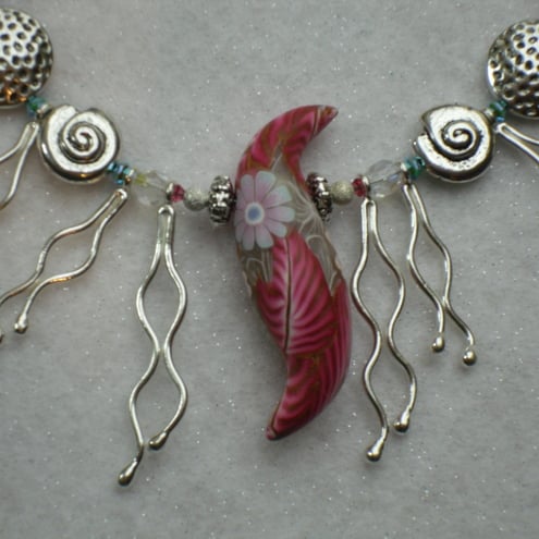 Flower Squiggle Bead & Silver Berry Droplet Necklace