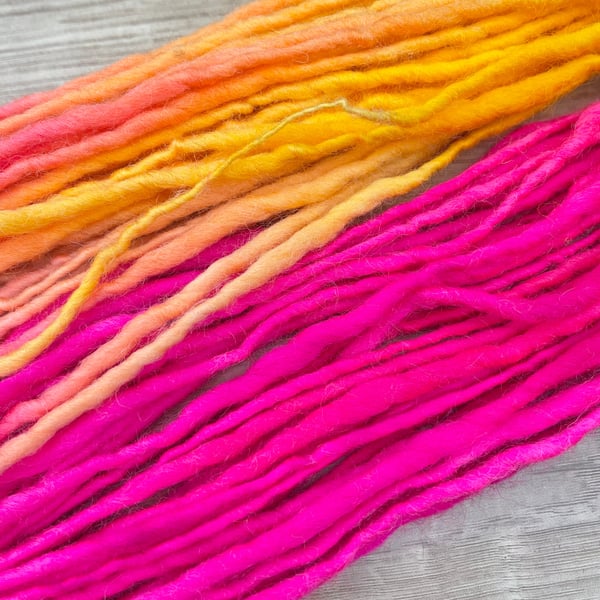 Handspun Corriedale Yarn Single Ply Thick and Thin Bulky Yarn Hand Dyed