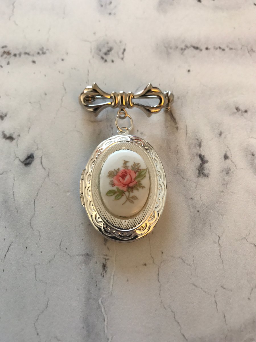 Vintage  Floral Rose Bud Silver Plated Locket Brooch