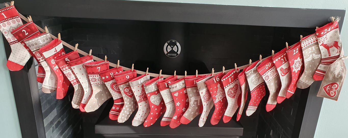 Advent Stocking Garland 