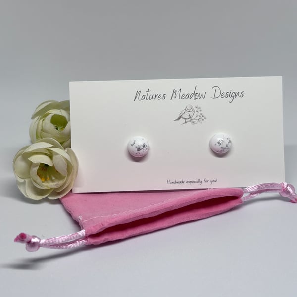 White and Silver Foil Circle Stud Earrings