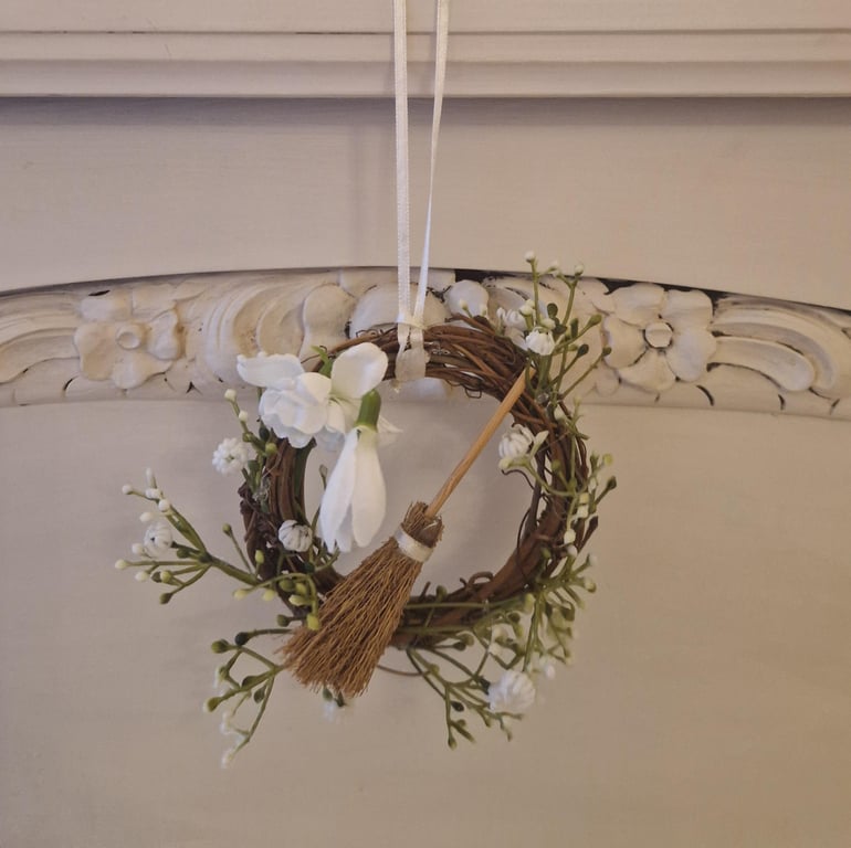 Imbolc, Spring Equinox, Brigid, Ostara Mini Wreath with mini cinnamon broom.