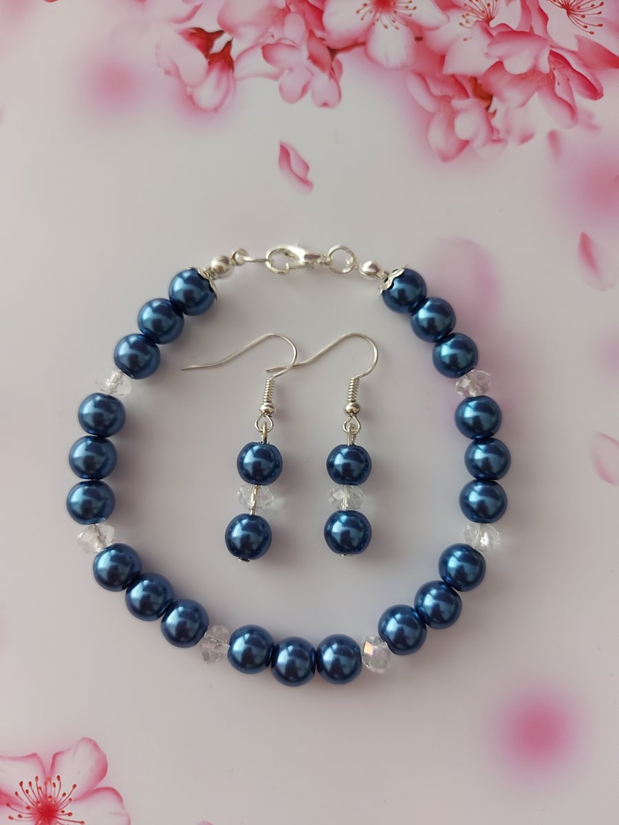 8mm Dark Blue Glass Pearl & Crystal Bracelet & Earrings Set in Card Gift Box