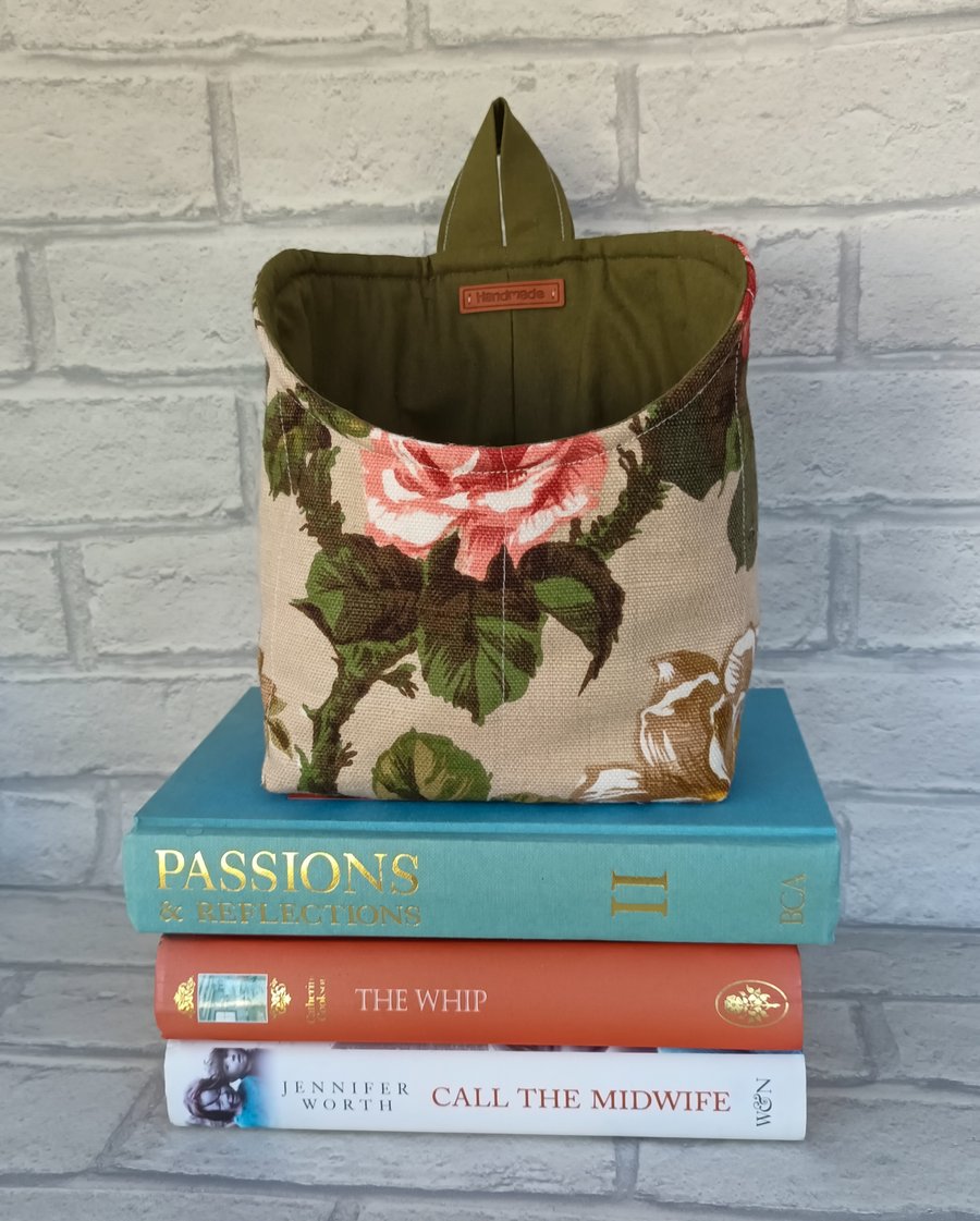 Fabric storage pod, storage bucket, holdall pod