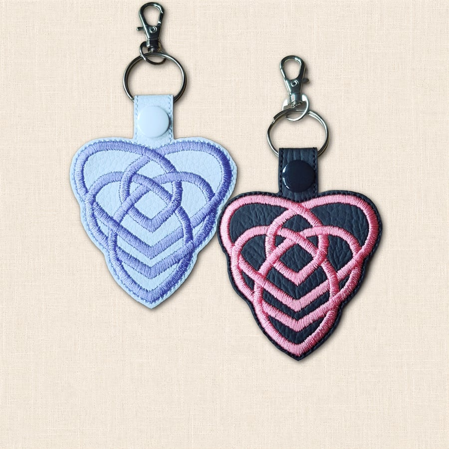Celtic Motherhood Knot Keyring - Embroidered Heart Gift for Mum