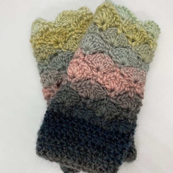 Crochet Fingerless gloves 