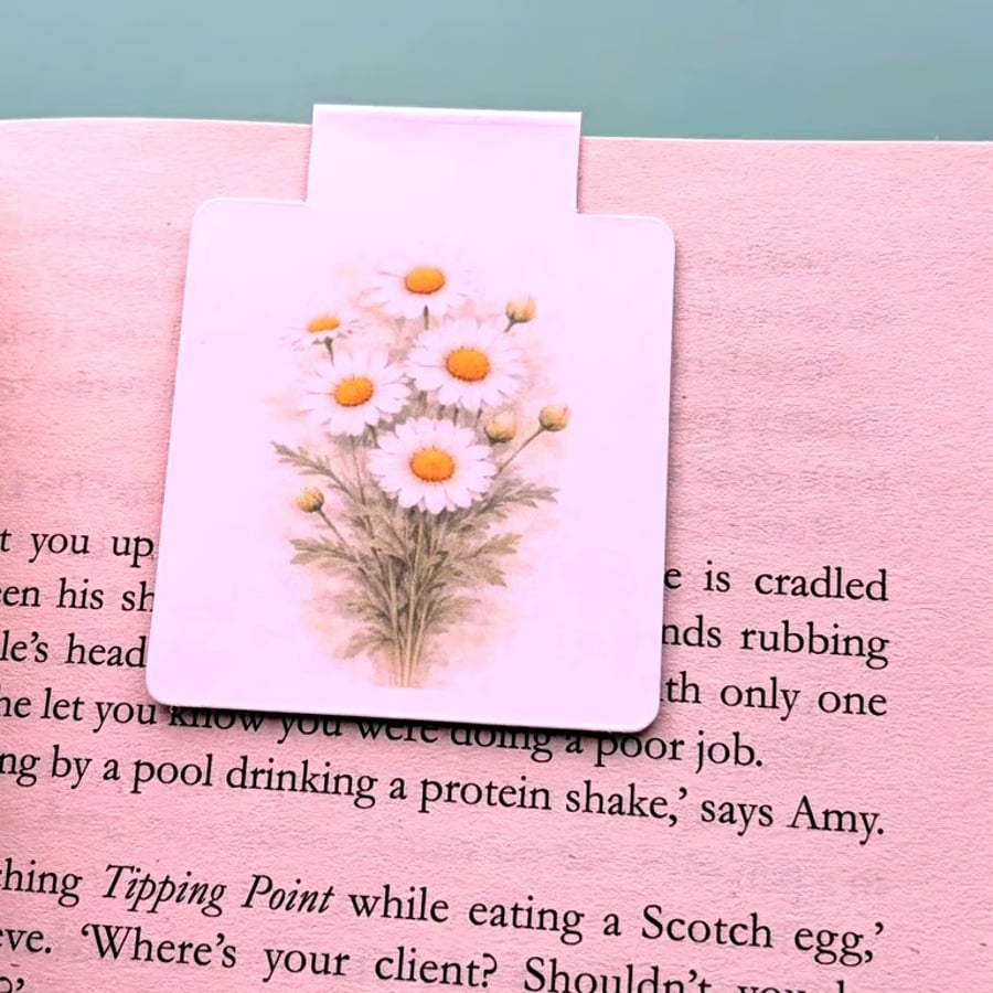Daisy Magnetic Bookmark - Botanical Bookmark Gift