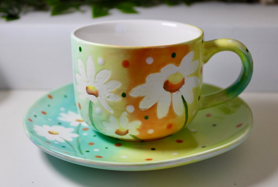 Daisy tea cup and saucer