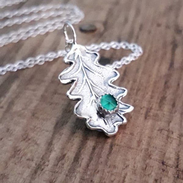Oak Leaf Green Onyx Silver Necklace