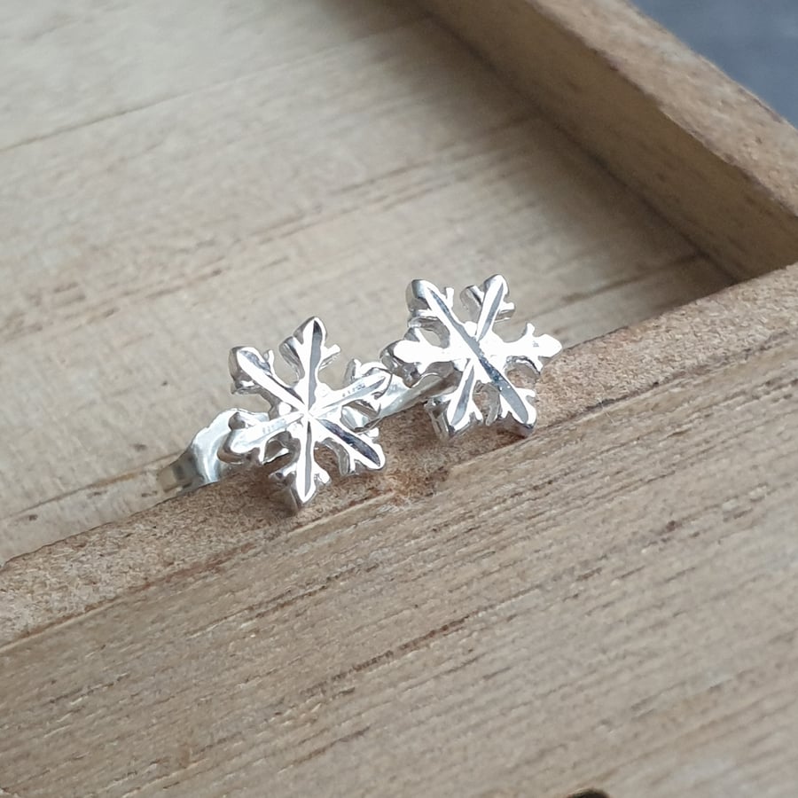 Sterling silver snowflake studs, Christmas earrings, Winter jewellery