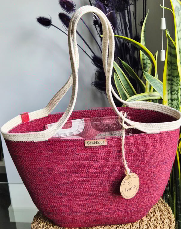 String's basket: burgundy