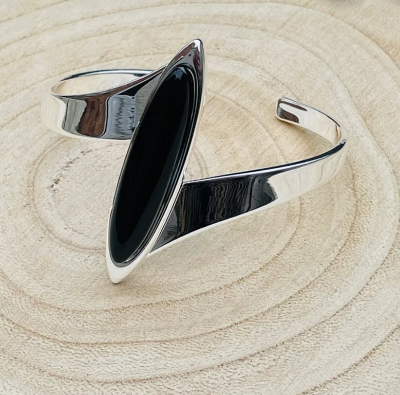 Black Onyx Bangle 