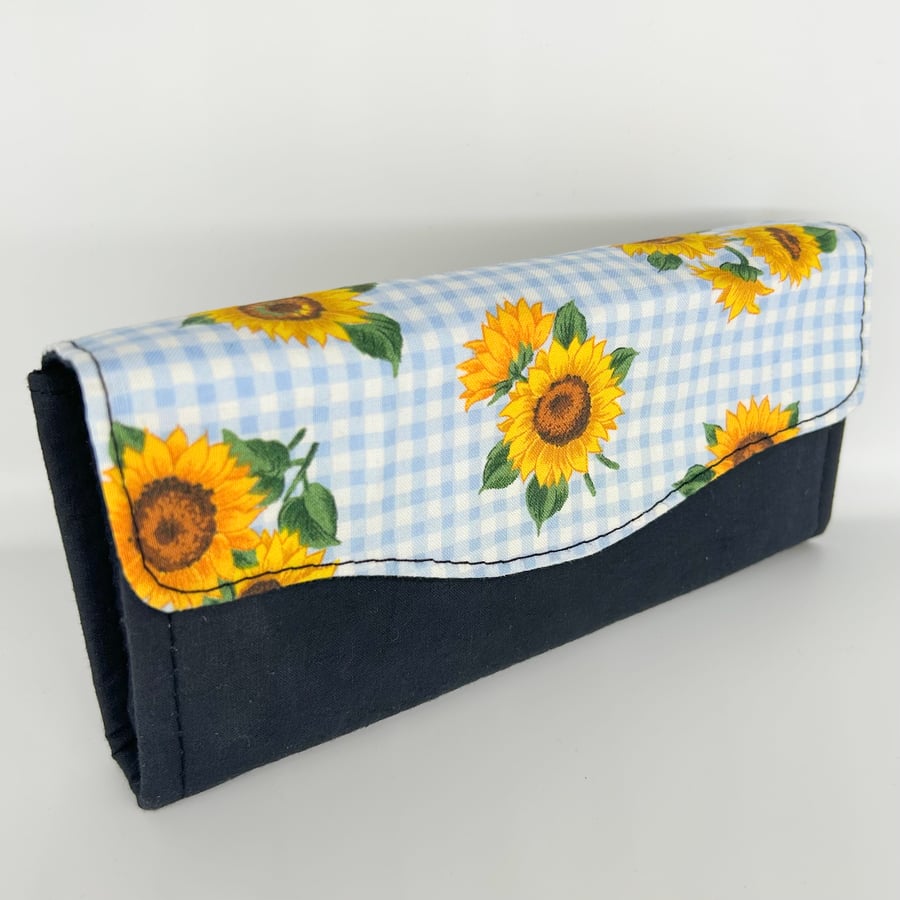 Sunflower large purse, black with gingham flap with sunflowers print