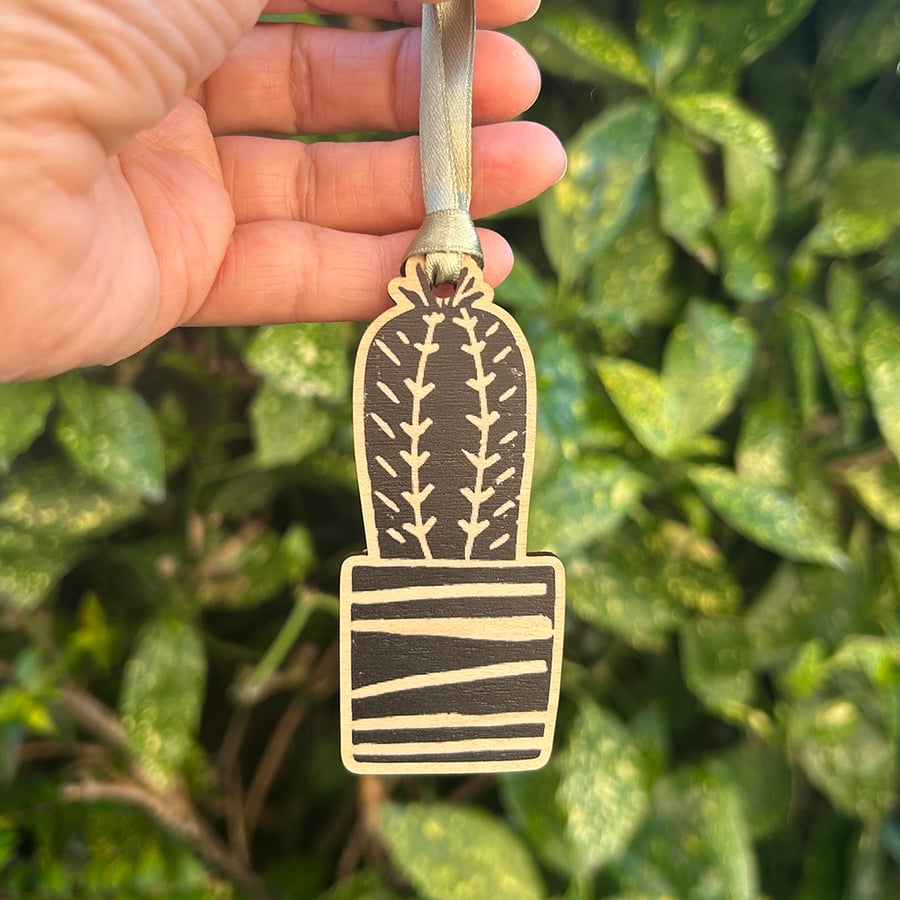 'Prickly Cactus' Wooden Hanging Decoration