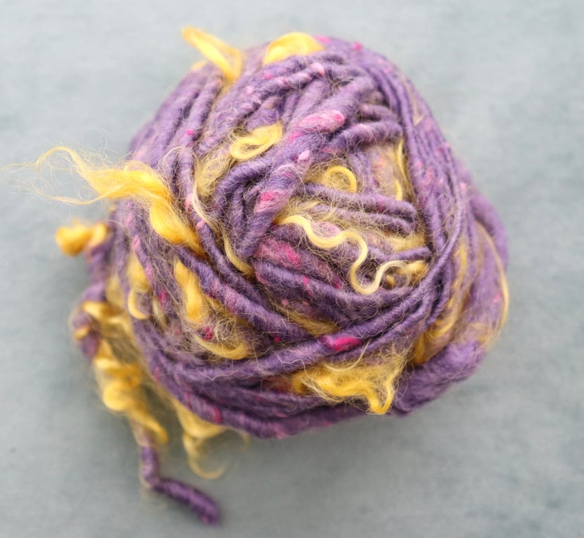 Mid Weight Art Yarn for Crochet, Knitting & Weaving 57g
