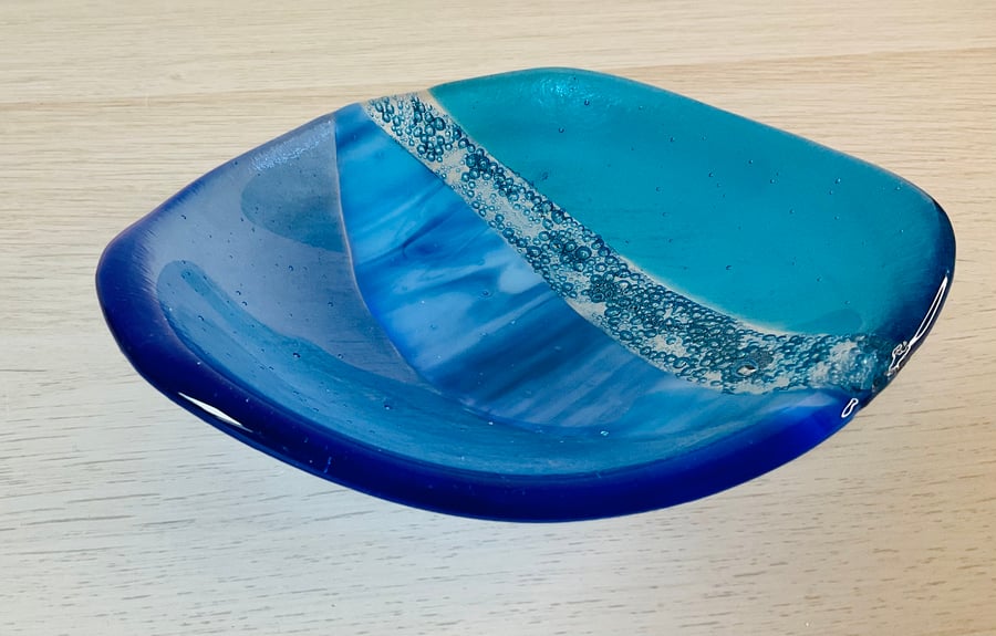 Fused glass pebble dish