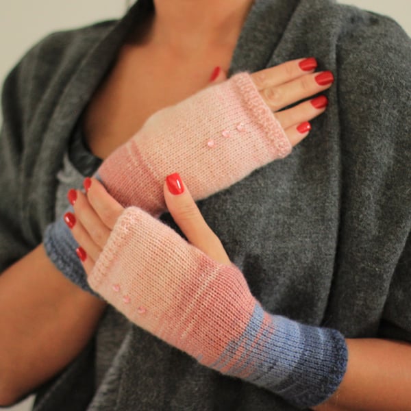 Hand warmers, Fingerless gloves