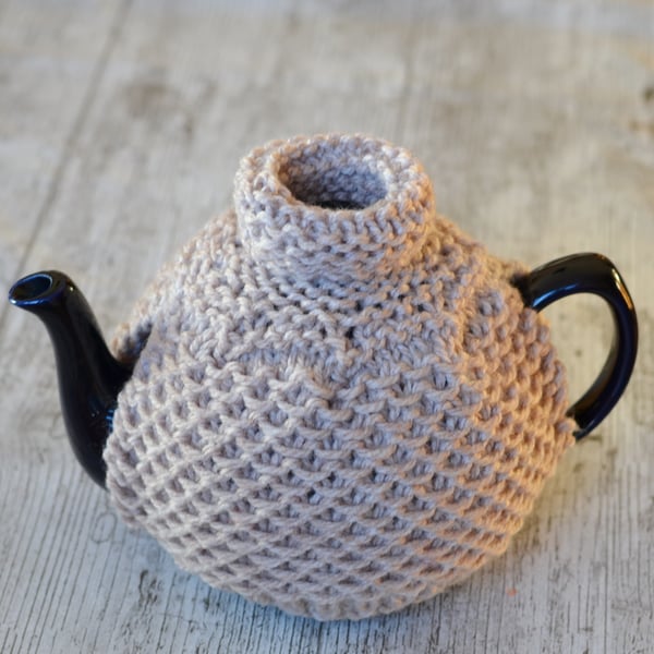 TurtleNeck Teapot Cover, Tea Cozy 4-6 Cup ,Beige Aran