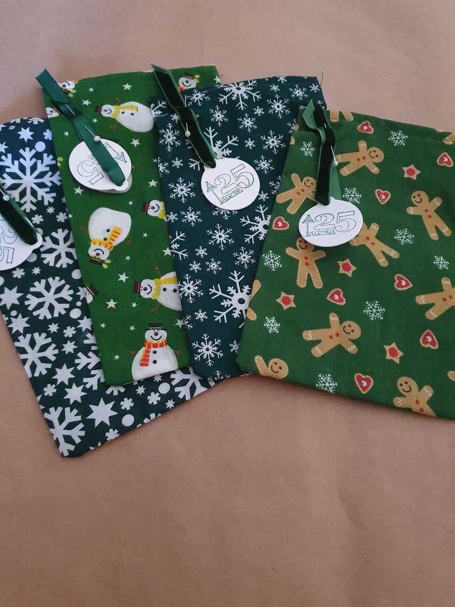  4 Reusable Christmas Gift Bags