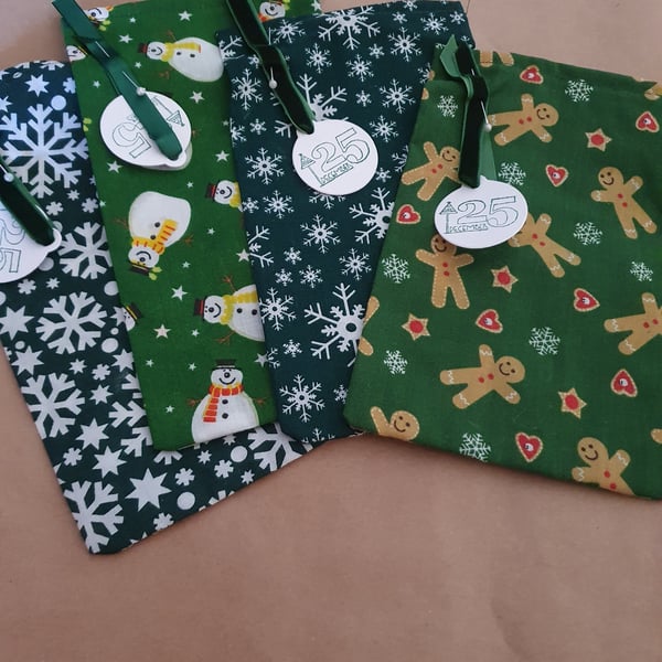  4 Reusable Christmas Gift Bags