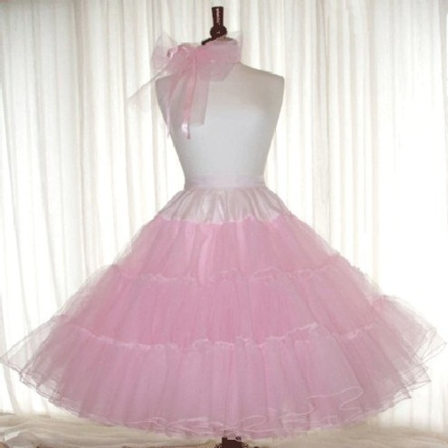 Petticoat vintage style Pink 5 layer stiff net flare free 