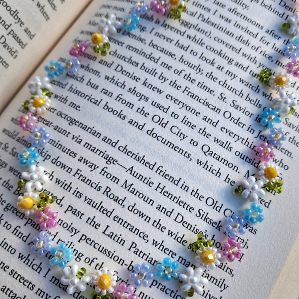 Little Garden Bead Necklace – Soft Pastel Flowers, Handmade Jewelry 