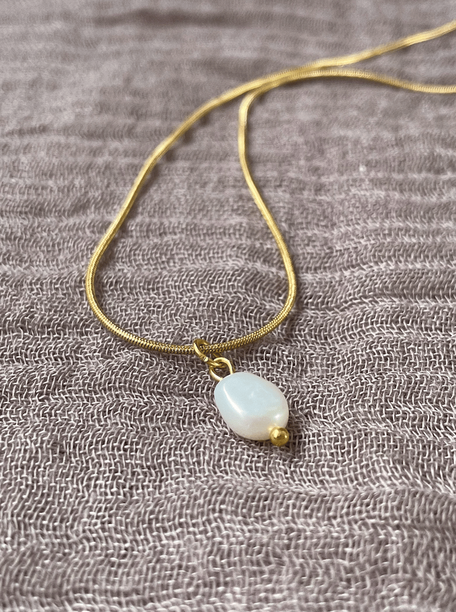 Simple minimal pearl necklace, gift for her, elegant jewellery