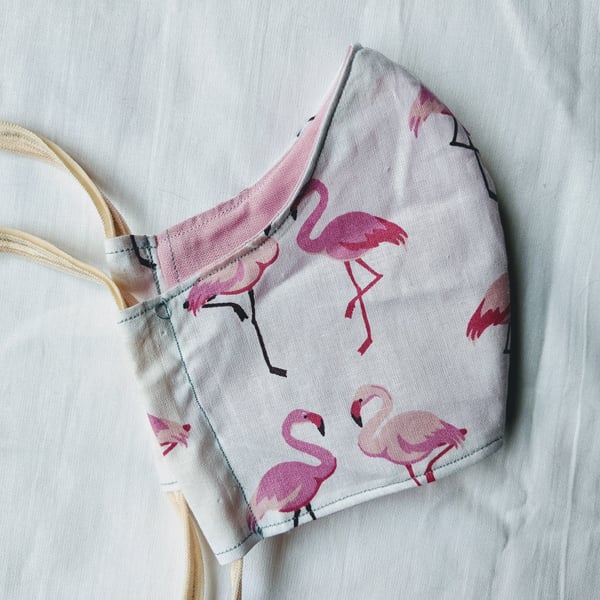 Cotton face mask with flamingo print