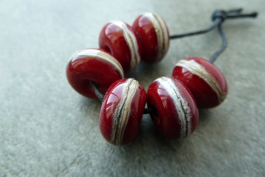 deep red lampwork glass beads