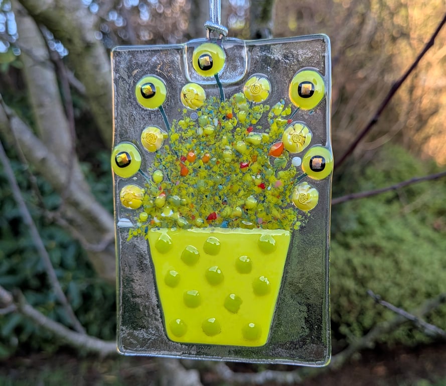 Artist made Fused Glass Flowers Suncatcher.