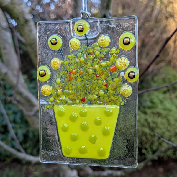 Artist made Fused Glass Flowers Suncatcher.