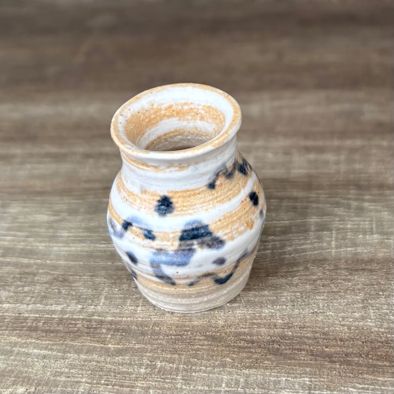 Teeny tiny vase