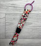 Macrame keyring in recycled t-shirt yarn - Image 6