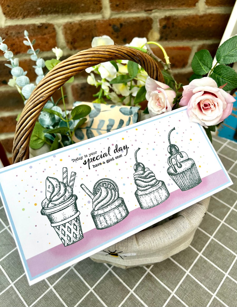 Birthday card - ‘Special Day’ Cupcakes