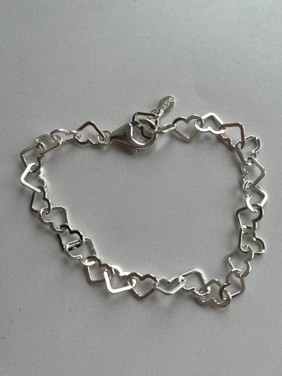 Silver Heart chain bracelet with clasp