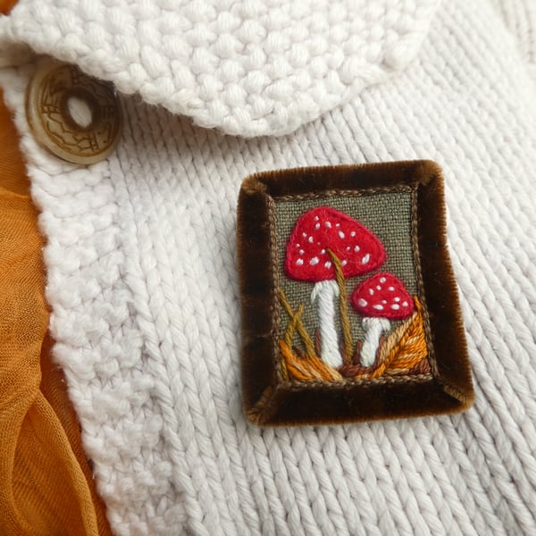 Toadstool Brooch - hand stitched textile
