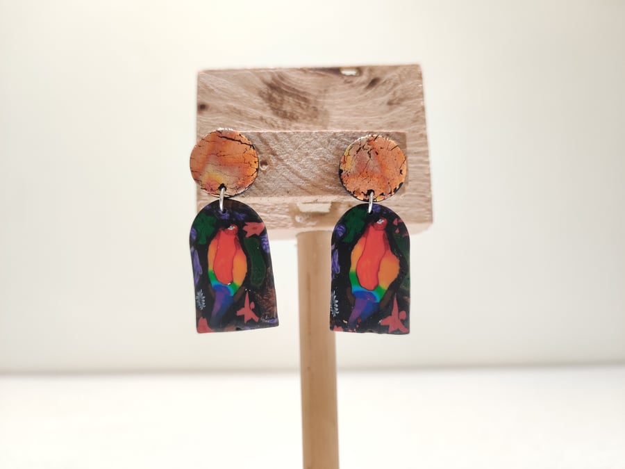 Jungle vibes parrot small arch dangle earrings