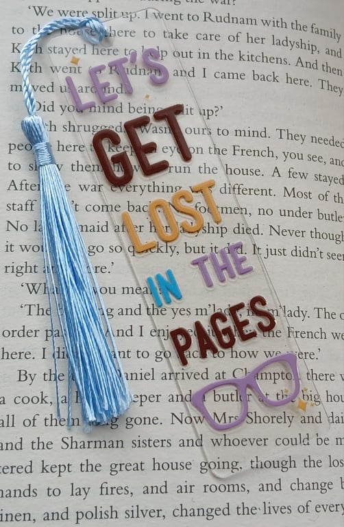 Clear acrylic bookmark 