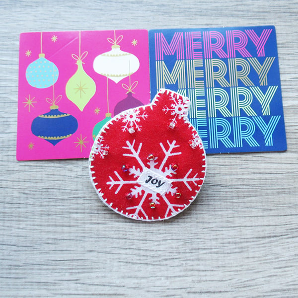 Christmas Bauble Brooch – Snowflake