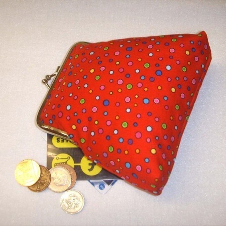 ONE DAY SALE Moda Red Print Frame Purse