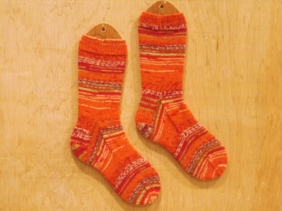Hand knitted socks MEDIUM size 5-7